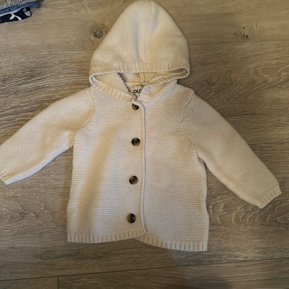 Knit sweater
